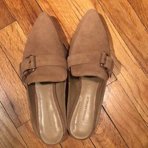 Banana republic Women’s suede tan slip ons
